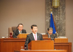 県議会